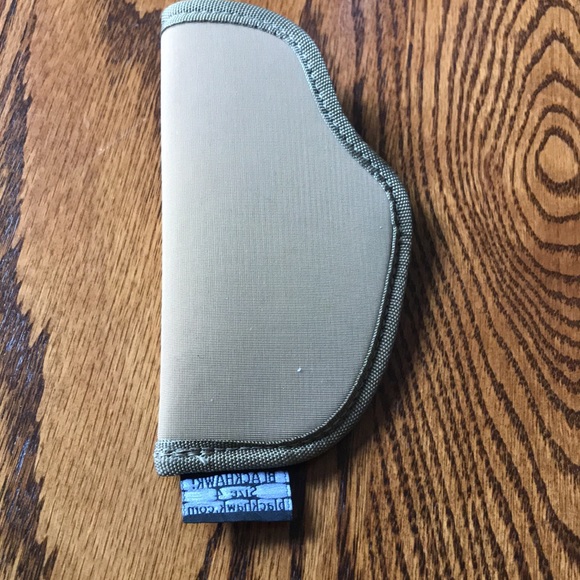 Purse with Conceal Carry includes Blackhawk holster size 4 - Picture 4 of 16